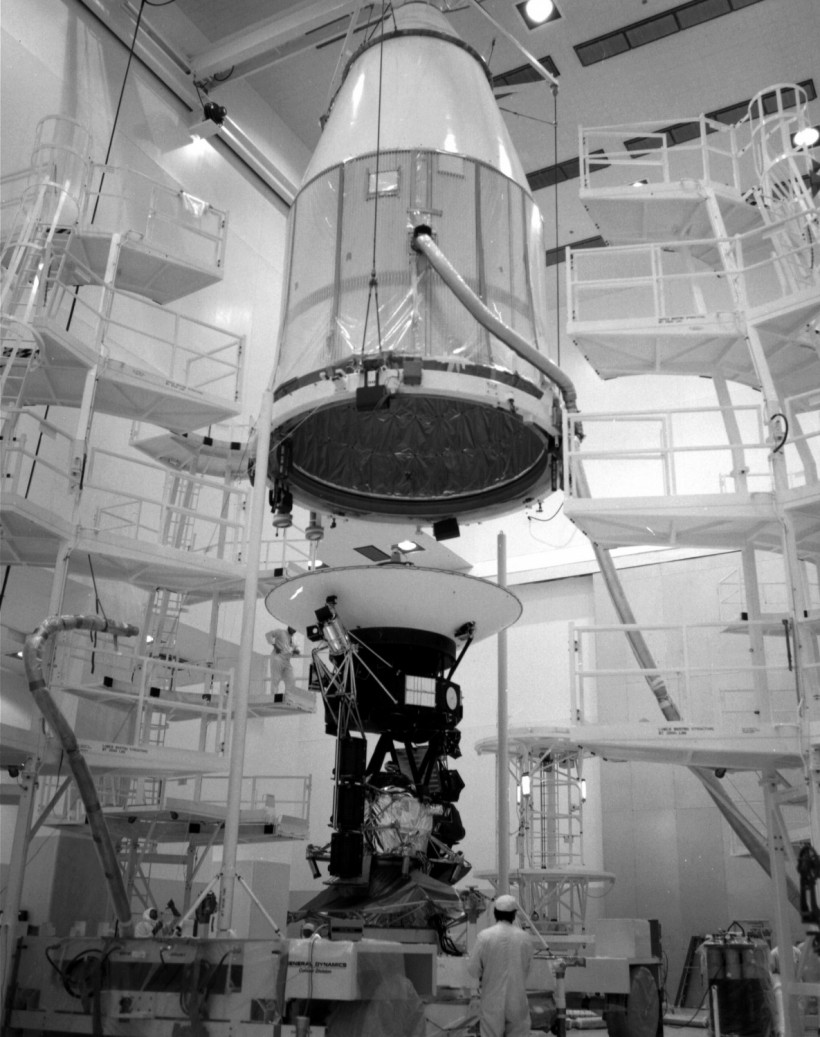Voyager 2 Assembly