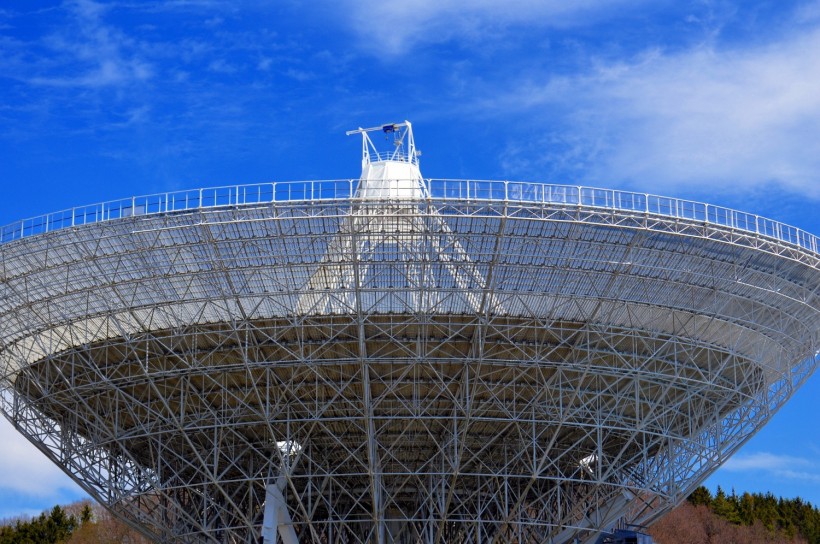 Giant Radio Telescope