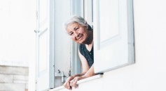 old women dementia alzheimer's disease