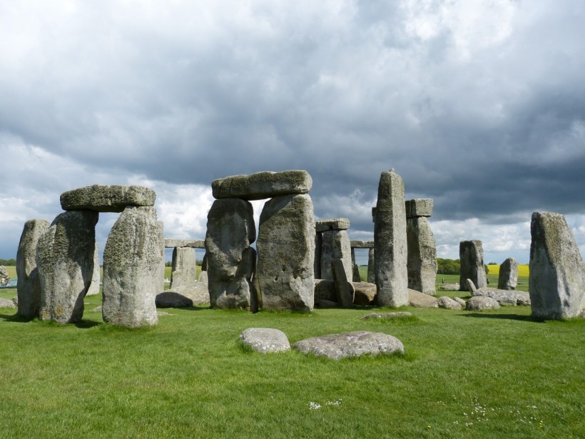 Science Times - Archaeologists Finally Discover the Origins of Stonehenge