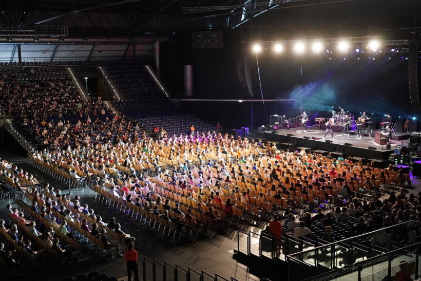 Science Times - 1500 People Participate in Experimental Concert