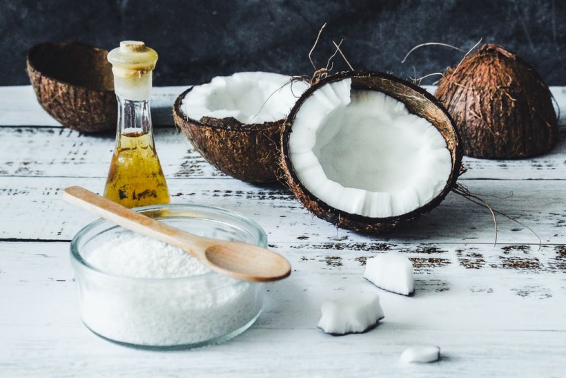 Coconut Oil Pulling As An Adjuvant to Plaque-Induced Oral Diseases