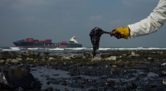 Eco-Friendly Methods to Clean Oil Spills