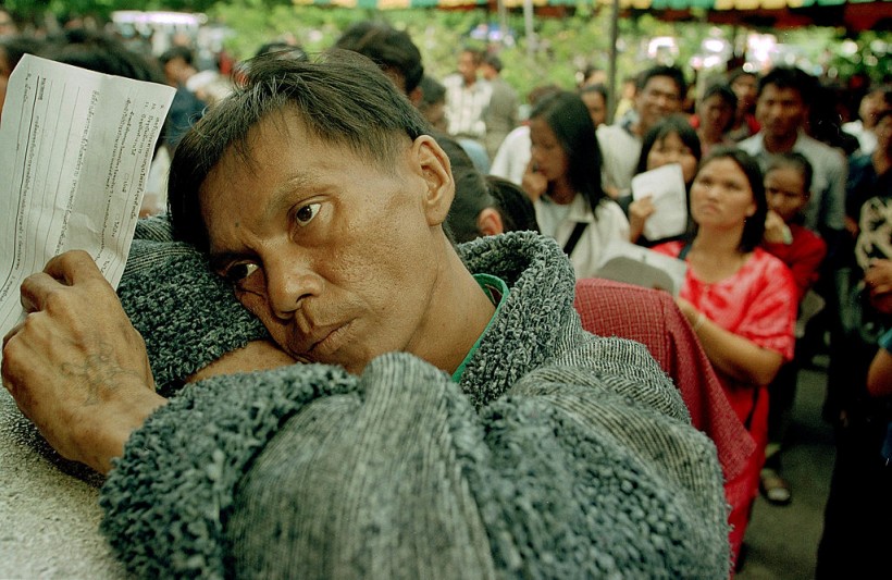 Thai AIDS Patients Line Up for Free New Drug
