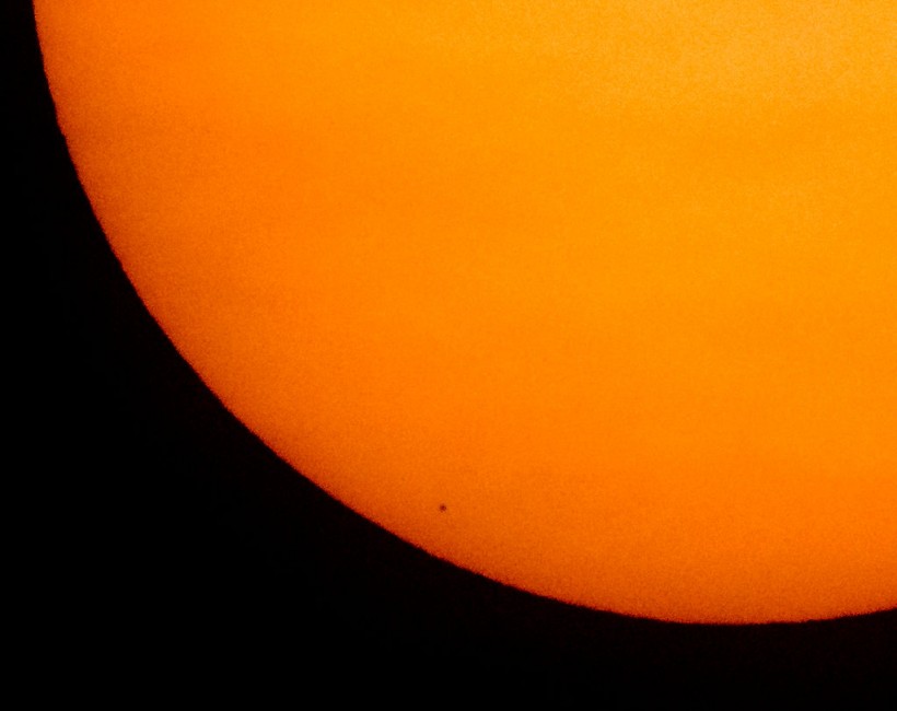 Science Times - ‘Dim the Sun’ to Save the Earth: Scientists are Considering this Wild Plan