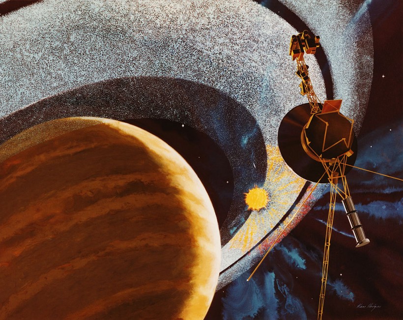 Voyager 1 Passing Saturn