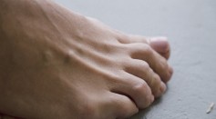  Why Do We Hear Our Toes Crack? 