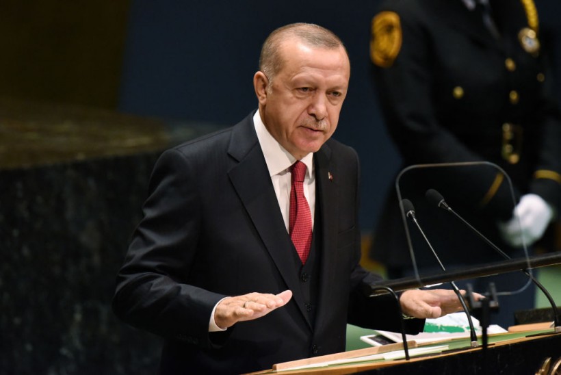 Turkey’s President Erdogan Reveals 10-Year Space Program Including Mission on Moon by in 2023