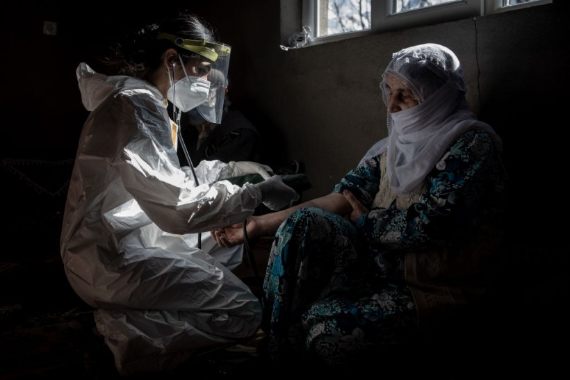 Vaccination Teams Battle Adverse Conditions To Reach Turkeys Remote Residents