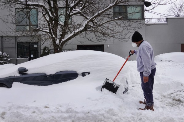 Texas Fake Snow Debunked As People Burn and Microwave It, But Experts Claim  It's Mere Sublimation