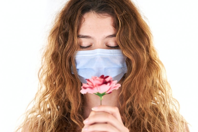  COVID-19 Survivors Might Take A Year to Recover Loss of Smell and Taste, Study Suggests