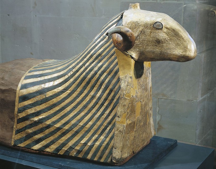 Mummy of a ram, animal sacred to the God Khnum, from Elephantine Island. Egyptian civilisation, Ptolemaic Period.