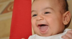 Science Times - Laughing Pattern: New Study Reveals Babies Laugh Like Chimpanzees