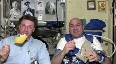Science Times - Life in Space: Michael López-Alegría Shares How Astronauts Eat; Describes Way to Prepare, Eat Food While Floating Above Earth