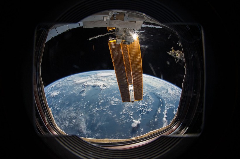 ISS043-E-274124 - View of Earth