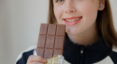 Science Times - Eating Dark Chocolates 3X a Day Can Uplift One’s Mood; New Study Suggests 30g a Day Can Make a Person Happier