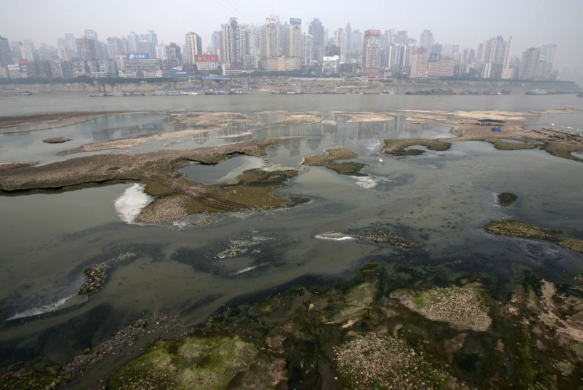 China's Rivers Face Serious Pollution Threats