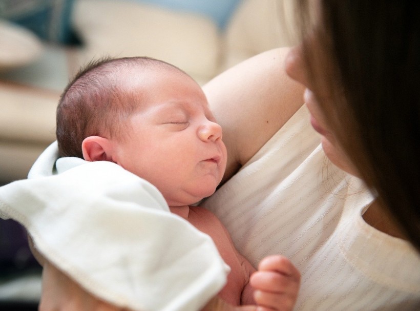  Harmless Head Bobbing in Newborn Infants a Sign of Severe Respiratory Distress, Expert Warns