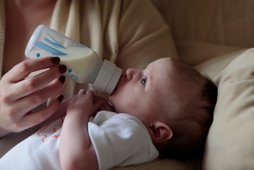  Pediatricians Warn Against Homemade Baby Formula Amid Shortage: Here's Why