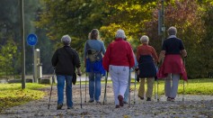  Walking 10 Minutes A Day Promotes Longer Life for Octogenarians, Study Suggests
