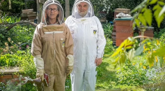 The royal beekeepers