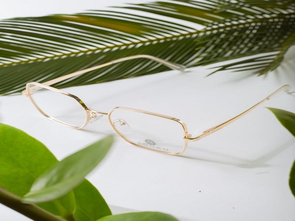 A photo of eyeglasses.