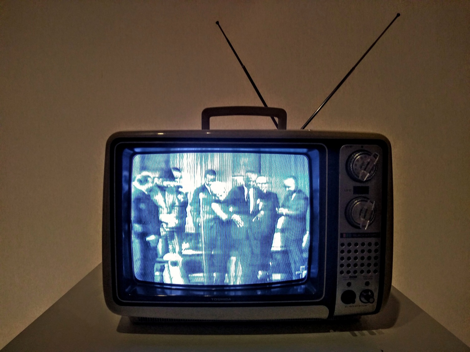 3D Print Your Own Retro Style Working Miniature Television Set
