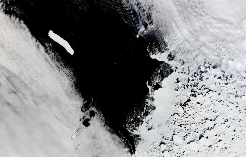  Satellite Spots World's Largest Iceberg Twice the Size of London Floating off Towards Warmer Seas of the Equator