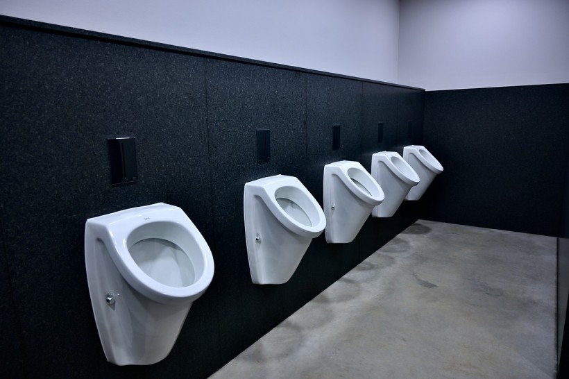  Physicists Designed Splash-Free Urinal That Ensures the Pee Stream Hits Where It Is Aimed