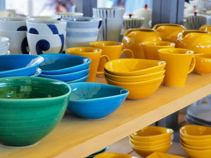  Food Psychology: Color of Dishware Can Trick the Brain Into How a Food Would Taste