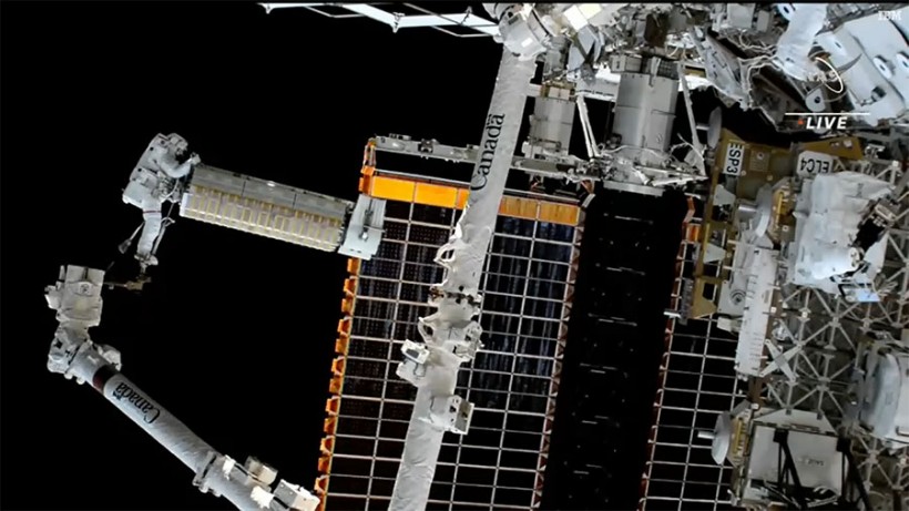  NASA Astronauts Completed Over 7-Hour Solar Array Installation During a Spacewalk at the ISS
