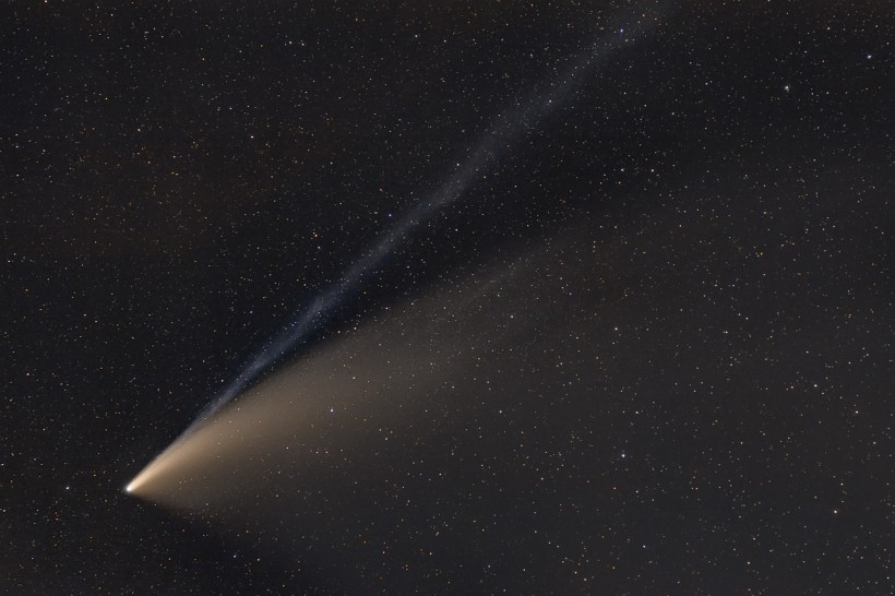  Comet C/2022 E3 (ZTF) Briefly Developed Bizarre 'Anti-Tail' That Seems To Break Laws of Physics
