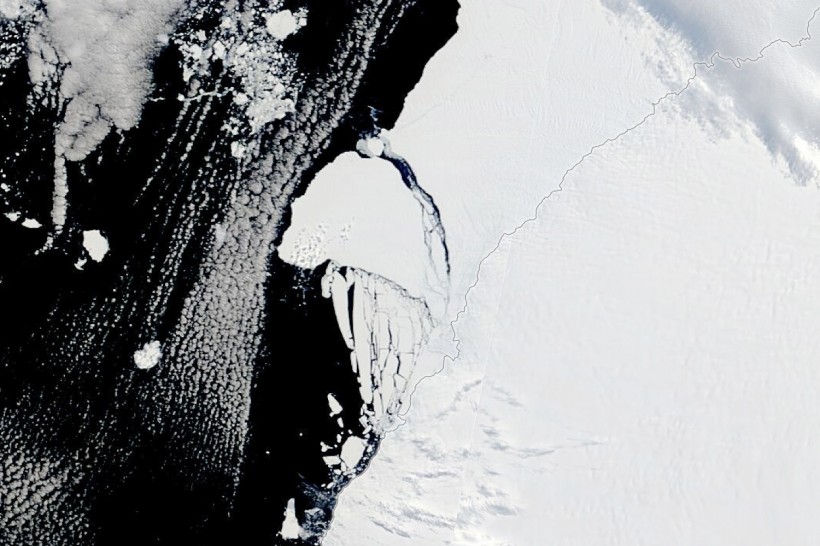  Iceberg Breaks Off From 500-foot-thick Brunt Ice Shelf in Antarctica, Satellite Image Shows; 'Climate Change Is Not To Blame'