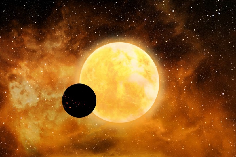 Exoplanet in Deep Space Is on a Collision Course Toward Destruction as It Orbits Closer With Its Expanding Star