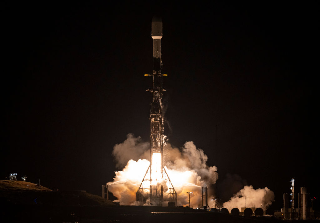 SpaceX Starship's first trip to space pushed back by FAA - CNET