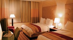 Microbiologist Warns About Germs, Infection Risks in Hotel Room Even if It Looks Clean, Expensive