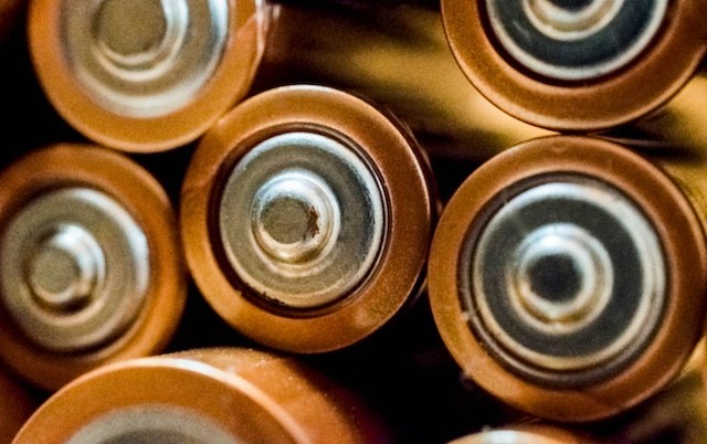 What's Oxygen-Ion Battery? Everything You Need to Know About the Eco-Friendly, Immortal Power Source
