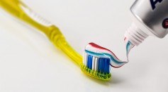 Why Kids Should Brush Their Teeth? See This Experiment