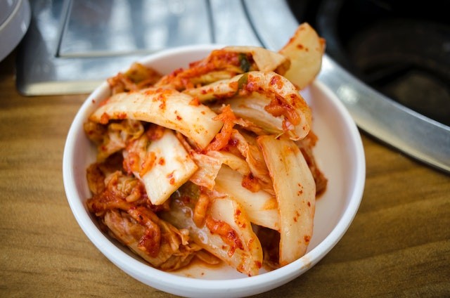 Traditional Kimchi Tool Onggi Works Better for Fermentation [Study]