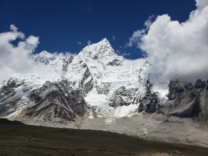 The Dangers of Mount Everest Death Zone: How Risky is it to Reach the Highest Peak in the World?