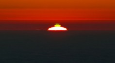 Bizarre Green Flash at Topmost Part of Rising, Setting Sun Explained
