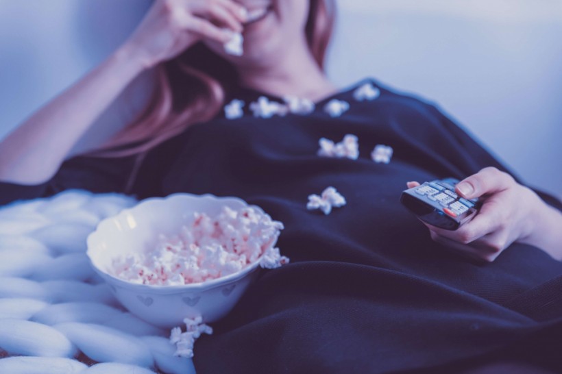 Is Eating Late Night Snacks Bad? Kind of Food, Timing Play a Role in Nighttime Snacking