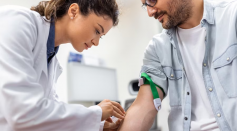 What Does a Phlebotomist Do -- and What Career Options Are There in Phlebotomy?