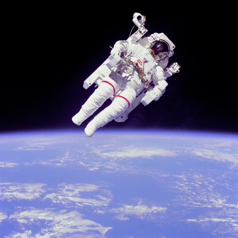 Surviving Space's Harsh Vacuum: How Long Can Astronauts Live Outside the Spacecraft Without Spacesuits?