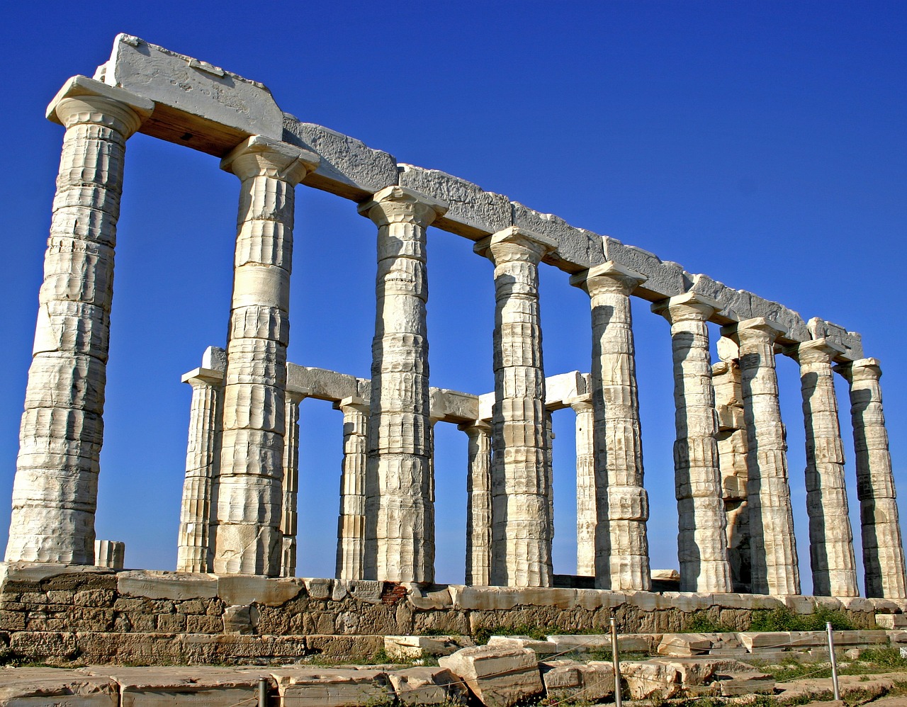 Prehistoric Figurines Recovered From 2,800-Year-Old Greek Temple Could Have Served as Offerings to Greek Deity Poseidon