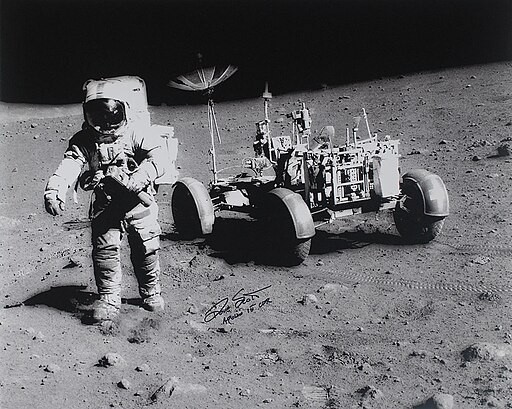 Lunar Round Trip: How Long Will It Take To Walk Around the Moon?