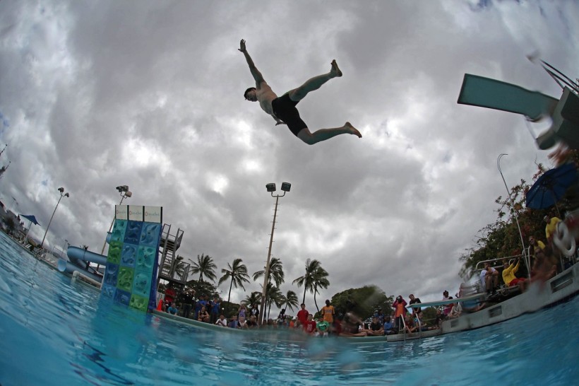 Belly Flops Explained: Physics of the Painful Poolside Splat