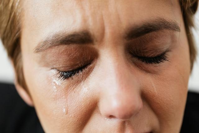 Woman's Tears Can Change Men's Behavior Once They Smell It Despite Its Lack of Odor [Study]
