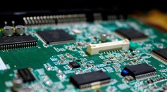 Breakthrough in Graphene: Novel Semiconductor Signals Leap Towards Faster PCs, Quantum Computers
