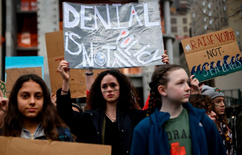 Us-environment-climate-youth-protest
